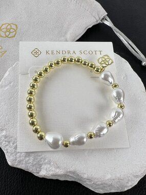 Kendra Scott Pearl and Gold Bead Stretch Bracelet